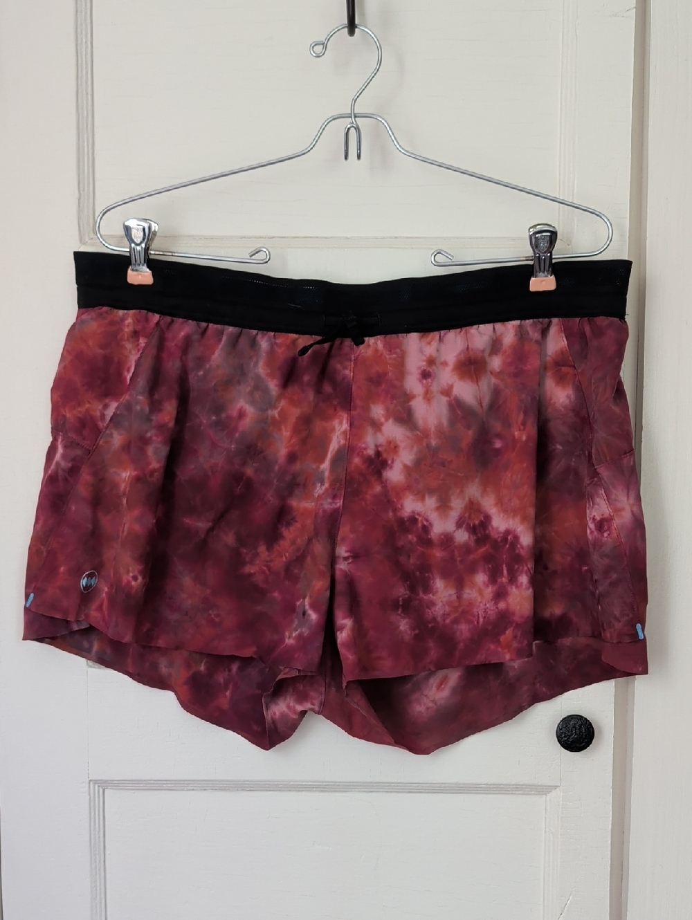 Janji Women's XL Maroon Tie-Dye Running Shorts "Run Everywhere" Linedsplit sides